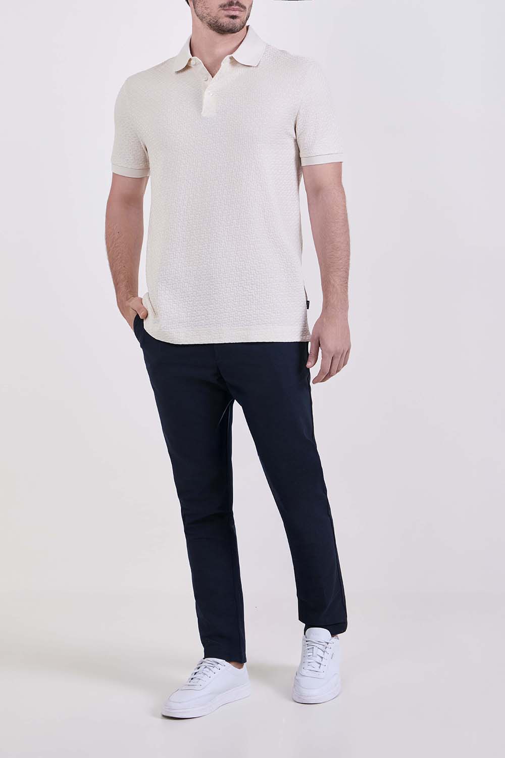 חולצת פולו קצרה